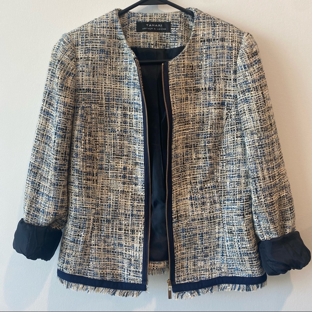 Tahari Navy Stitched Pattern Blazer Size 2